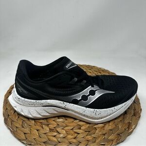 SAUCONY Endorphin Speed 4 Running Shoes Black White Silver Size 9 Men’s